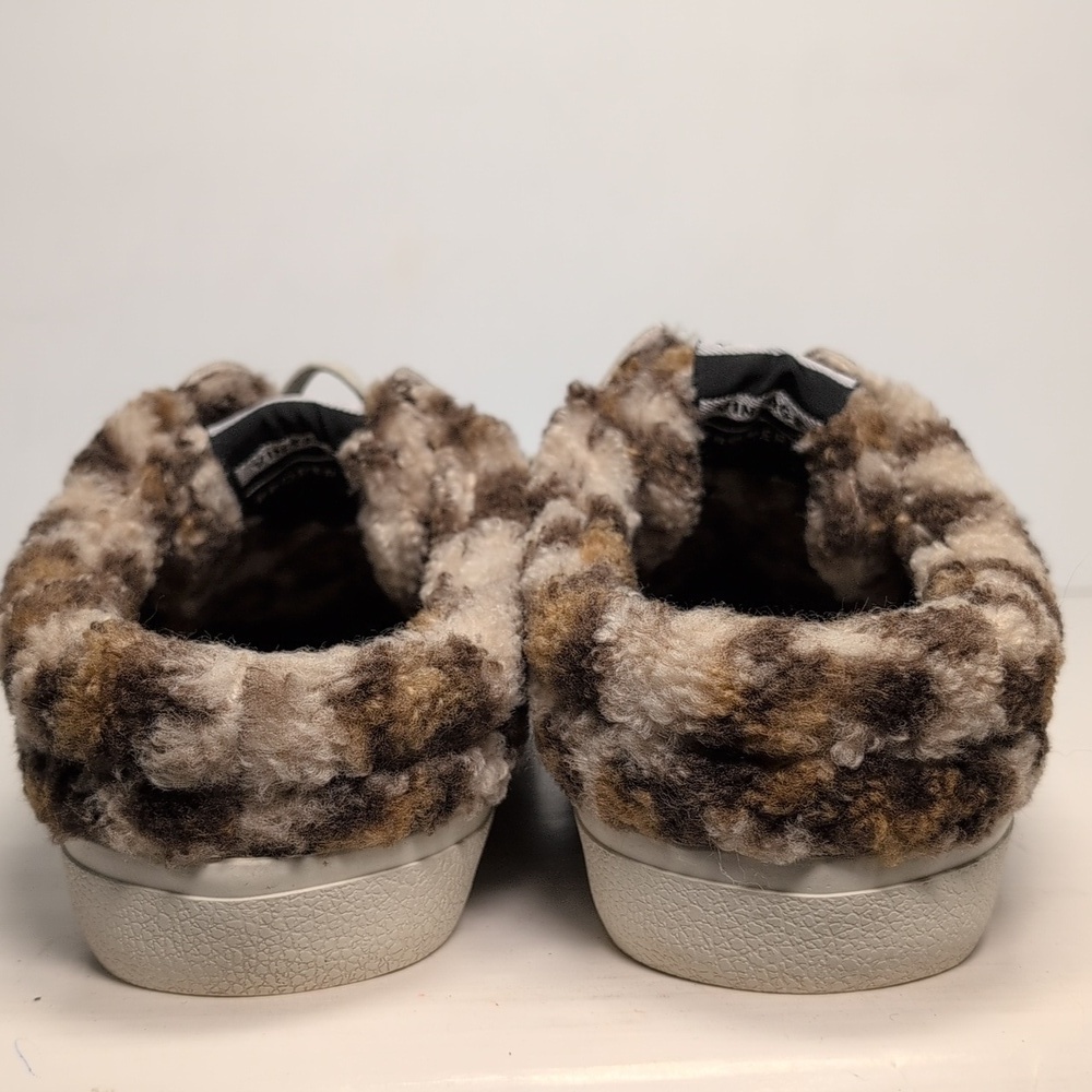 Vintage Havana Tan and Cream Faux Fur slip on Sneakers womans size 8.5 - Picture 7 of 16